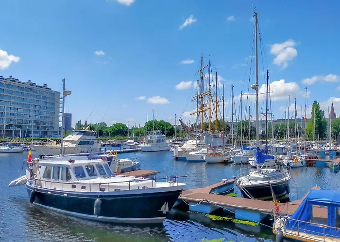 Apartment Amazing In With Wifi Ostend