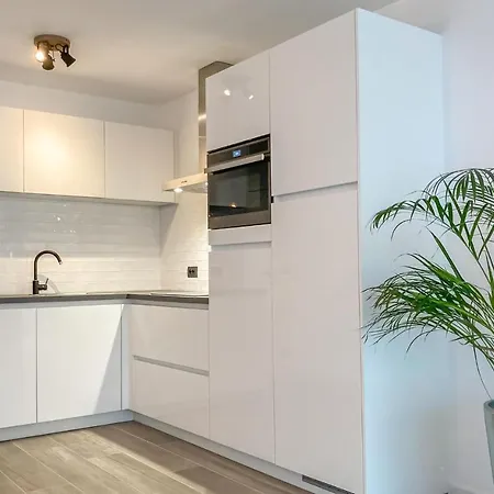 Amazing In With Wifi *